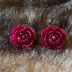 Betsey Johnson rose earrings🌹